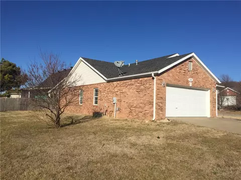 1131 Apache Trl, Springdale, AR 72764 photo 3