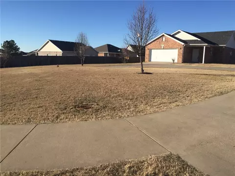 1131 Apache Trl, Springdale, AR 72764 photo 2