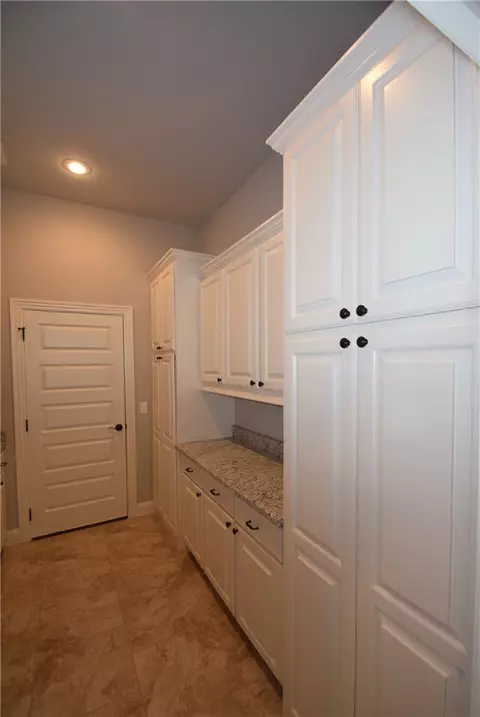 1258 Edinburgh Loop, Springdale, AR 72762 photo 18