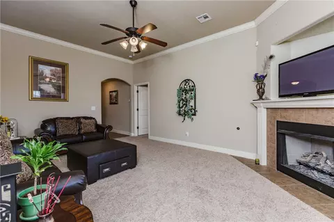 673 Olivia Ln, Centerton, AR 72719 photo 6