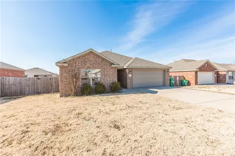 673 Olivia Ln, Centerton, AR 72719 photo 3