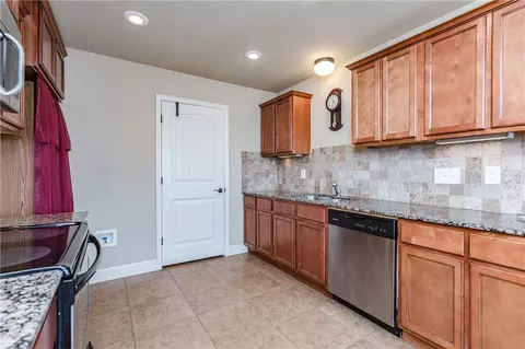 673 Olivia Ln, Centerton, AR 72719 photo 13