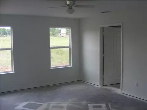 506 Eagle Dr, Gravette, AR 72736 photo 2