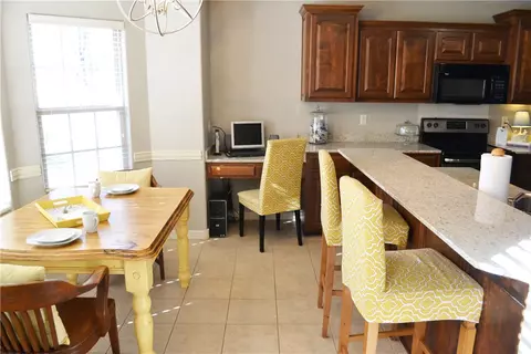 702 Irelan St, Lowell, AR 72745 photo 9