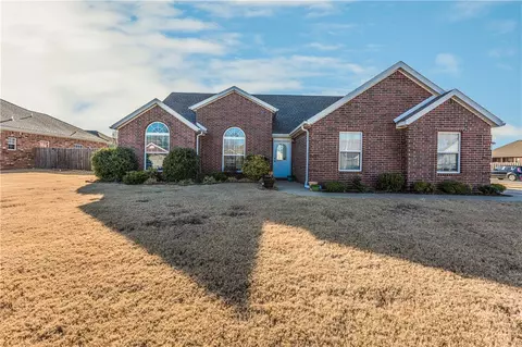 541 Tyler St, Centerton, AR 72719 photo 3