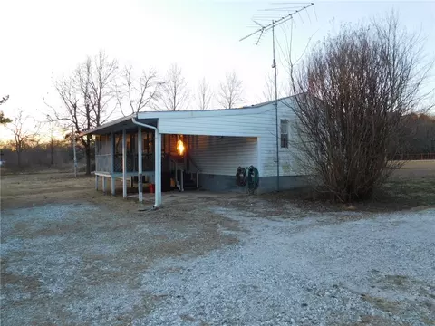 407 Sheppard Rd, Rogers, AR 72756 photo 3