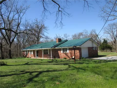 9552 N Ruby Hall Rd, Gentry, AR 72734 photo 3
