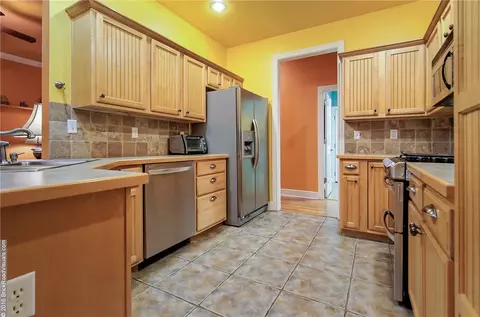 203 Chantilly Ave, Springdale, AR 72764 photo 8