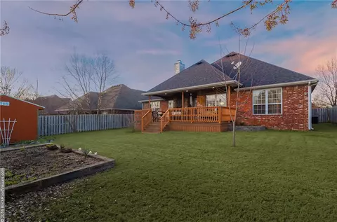 203 Chantilly Ave, Springdale, AR 72764 photo 22