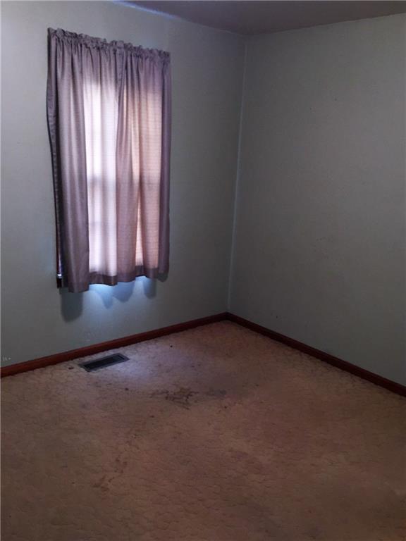 573 W Cherokee St, Jay, OK 74346 photo 4