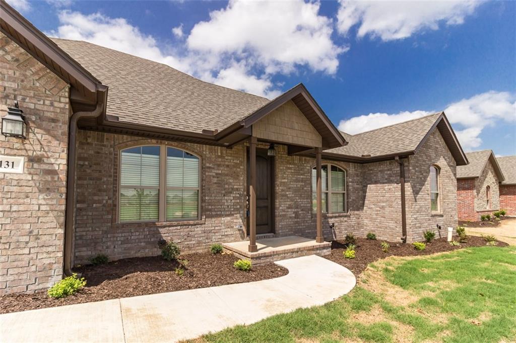 131 Cisterna Dr, Centerton, AR 72719 photo 1