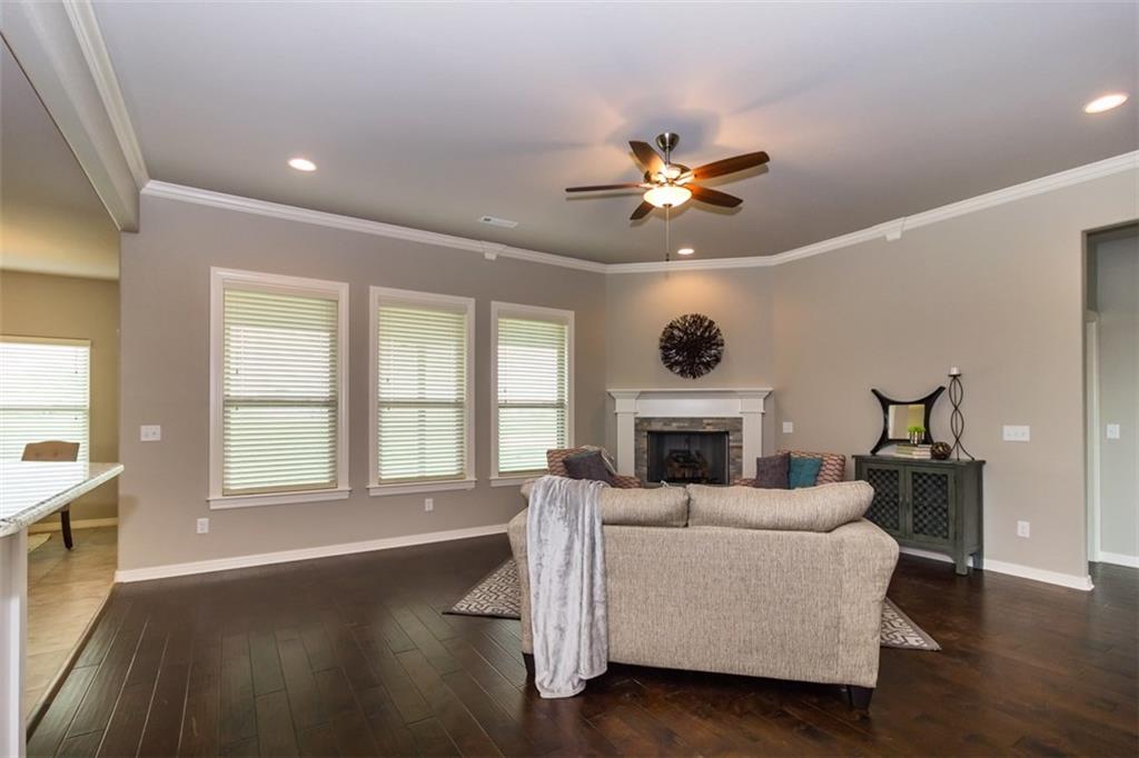 131 Cisterna Dr, Centerton, AR 72719 photo 2