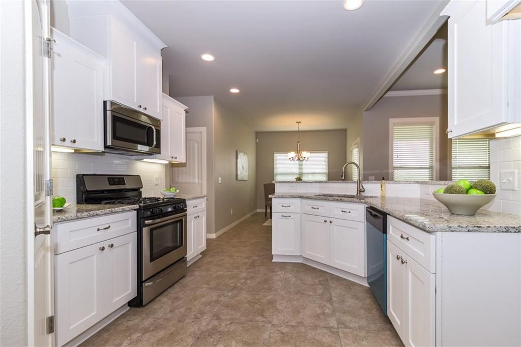 131 Cisterna Dr, Centerton, AR 72719 photo 5
