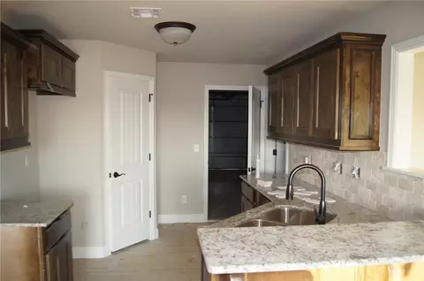 3198 Macon St, Springdale, AR 72764 photo 8