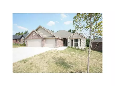 3915 Benjamin Ln, Springdale, AR 72764 photo 1