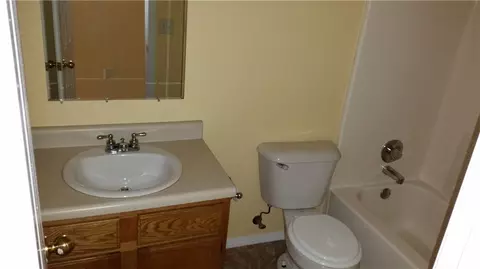 605 E Grove Ave, Springdale, AR 72764 photo 3