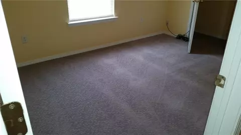 605 E Grove Ave, Springdale, AR 72764 photo 4