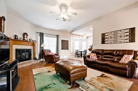 202 Blake Dr, Centerton, AR 72719 photo 4