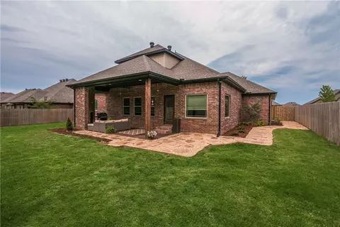 5703 S 60th Pl, Rogers, AR 72758 photo 11