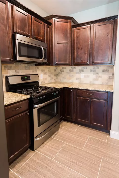 550 Lancaster Rd, Centerton, AR 72719 photo 7