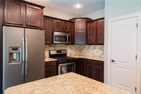 550 Lancaster Rd, Centerton, AR 72719 photo 8