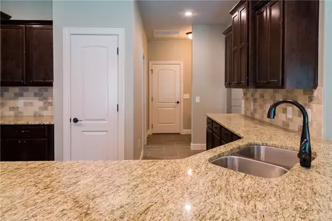 550 Lancaster Rd, Centerton, AR 72719 photo 6