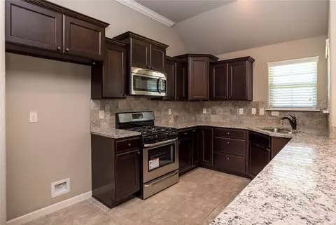 1710 Abbey Ln, Centerton, AR 72719 photo 4