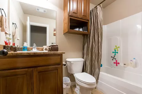 2908 S E St, Rogers, AR 72758 photo 4