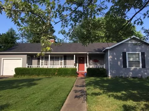 509 Maple Dr, Springdale, AR 72764 photo 1
