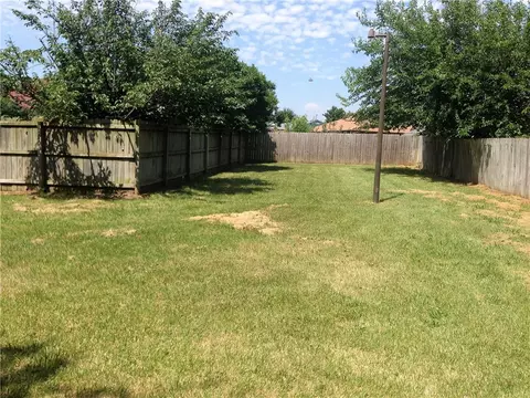 2106 Cardinal Dr, Springdale, AR 72764 photo 6