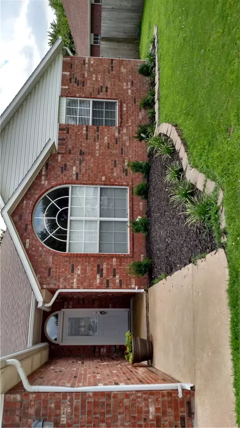 111 Birch St, Centerton, AR 72719 photo 2