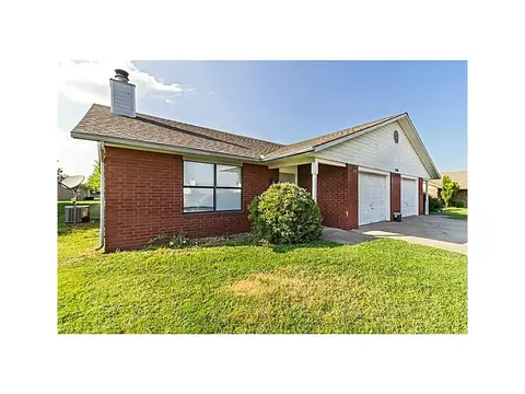 2008 Ashlee Dr, Springdale, AR 72764 photo 2