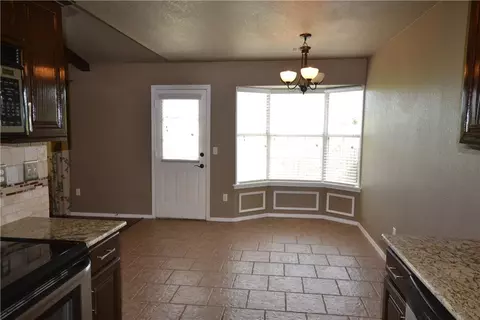 804 Tyler St, Centerton, AR 72719 photo 9