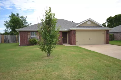 804 Tyler St, Centerton, AR 72719 photo 2