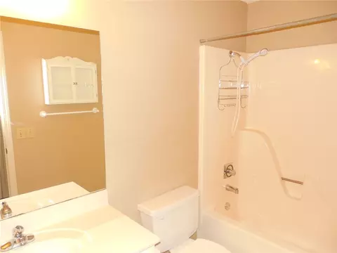 11 Wembly Dr, Bella Vista, AR 72715 photo 12