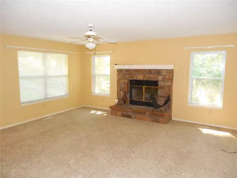 11 Wembly Dr, Bella Vista, AR 72715 photo 3