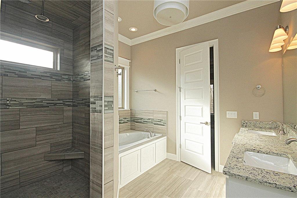 3250 Laurel Cir, Centerton, AR 72719 photo 11
