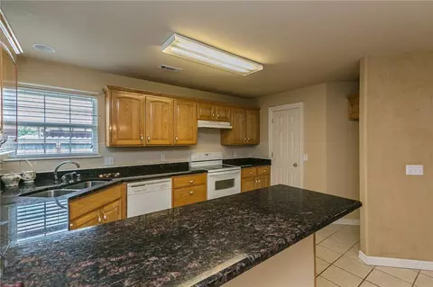 802 Pennington St, Lowell, AR 72745 photo 6