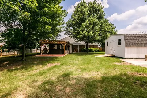 802 Pennington St, Lowell, AR 72745 photo 26