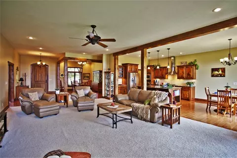 132 Oak View Dr, Sparta, MO 65753 photo 2