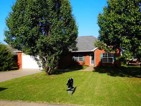 2622 Persimmon St, Springdale, AR 72764 photo 1
