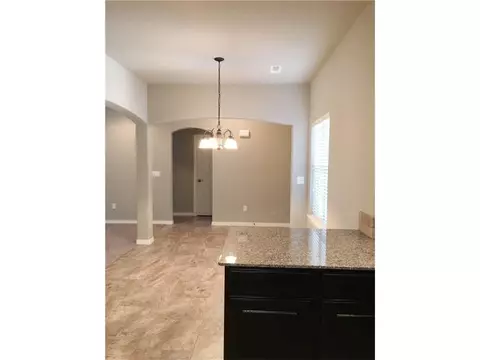 807 E Asher Dr, Rogers, AR 72758 photo 5
