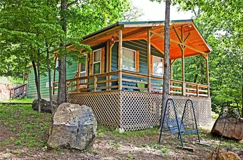 302 Madison 5454, Combs, AR 72721 photo 2