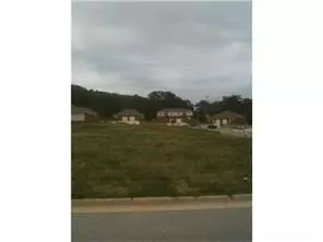 992 Plateau St, Springdale, AR 72764 photo 2