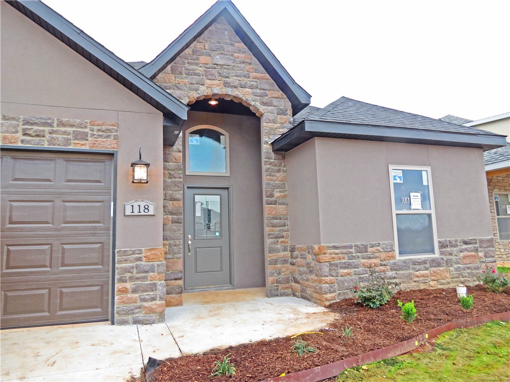 118 E Glendale Ln, Rogers, AR 72758 photo 2