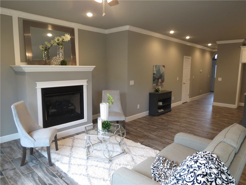 118 E Glendale Ln, Rogers, AR 72758 photo 13