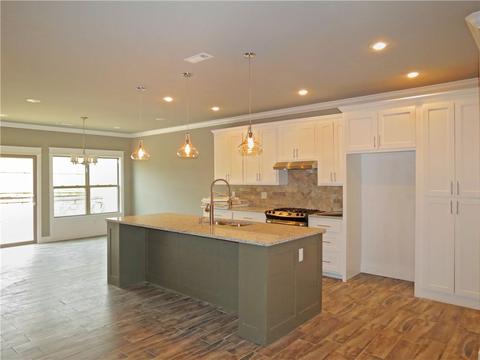 112 E Glendale Ln, Rogers, AR 72758 photo 2
