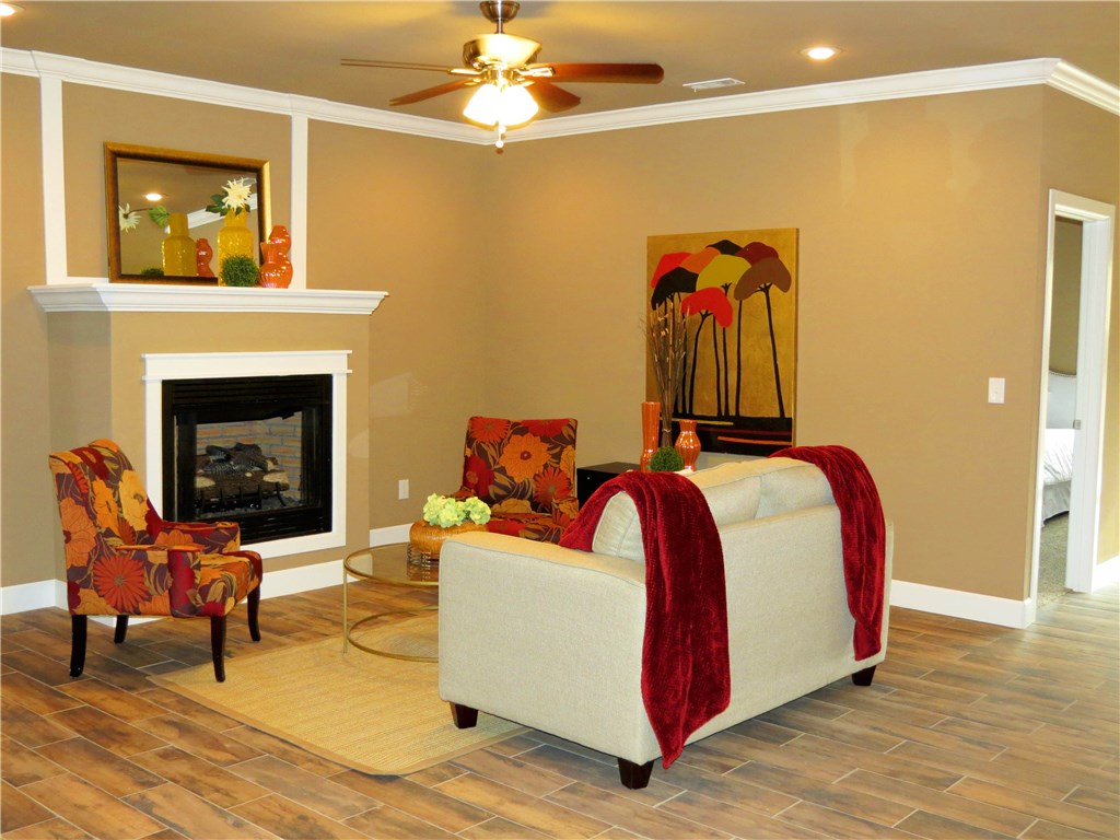 120 E Glendale Ln, Rogers, AR 72758 photo 3