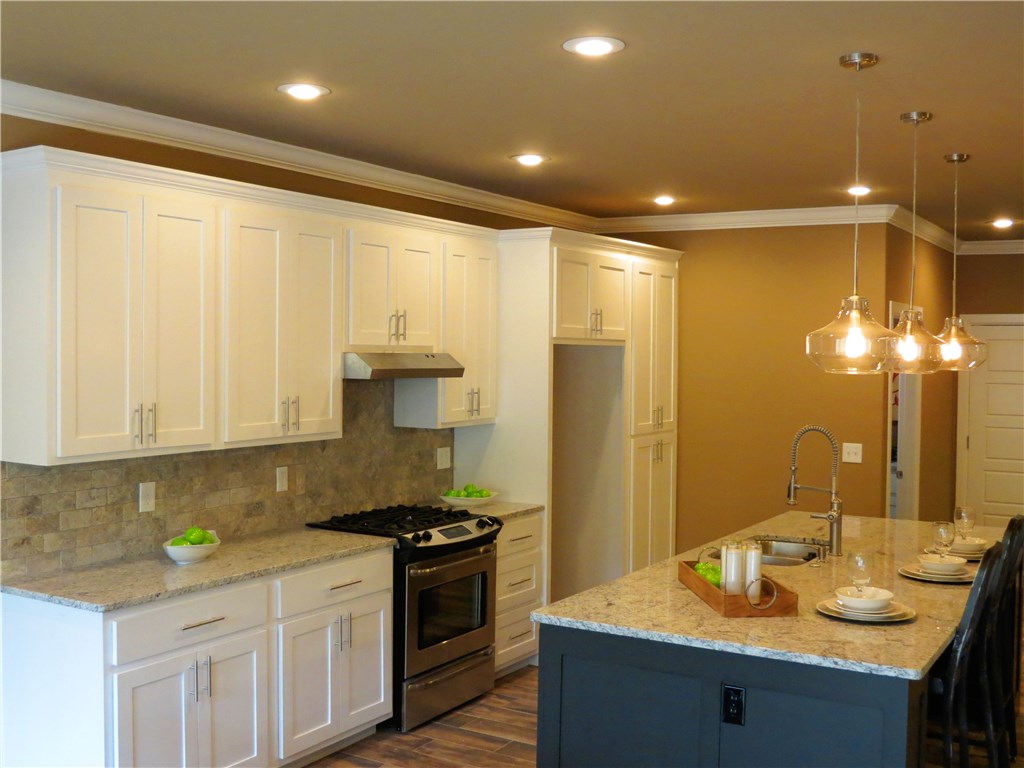 120 E Glendale Ln, Rogers, AR 72758 photo 8