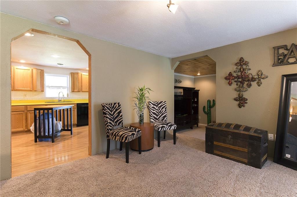 6018 E Guy Terry Rd, Springdale, AR 72764 photo 5